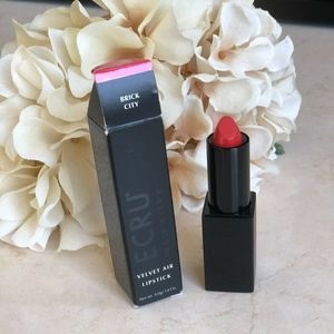 Ecru New York Velvet Air Lipstick Brick City Red